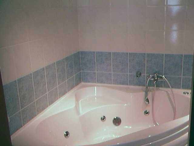 Suite-bath